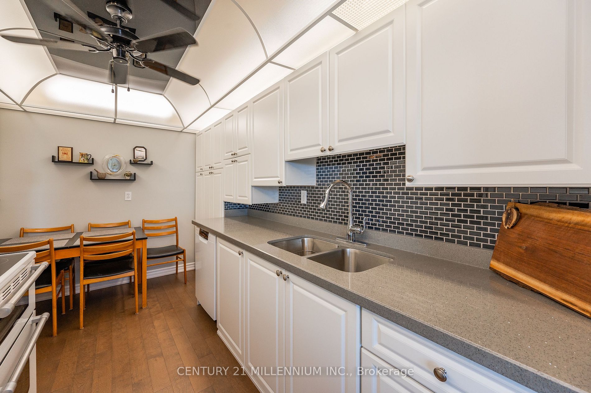 2055 Upper Middle Road, #1605