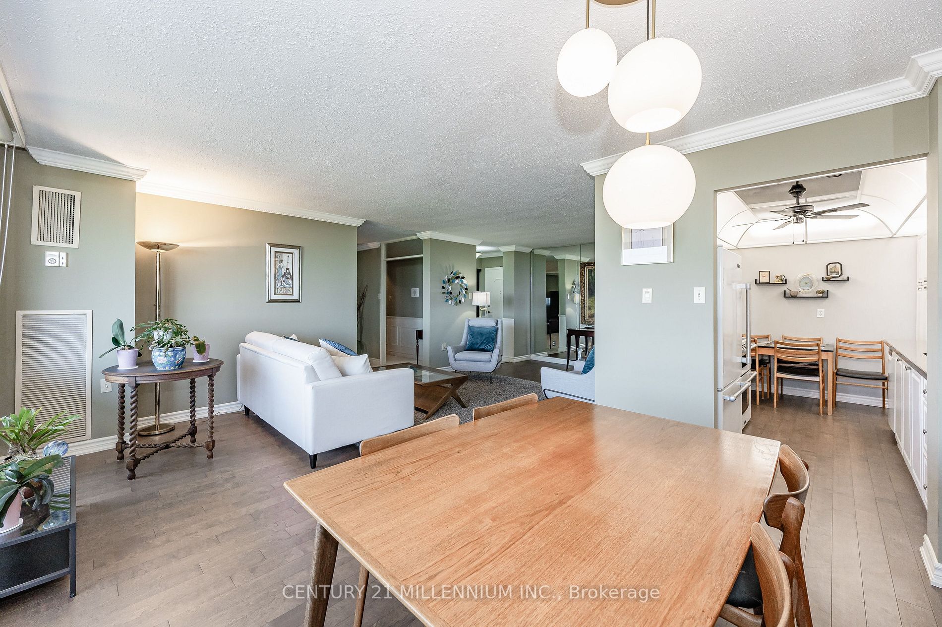 2055 Upper Middle Road, #1605