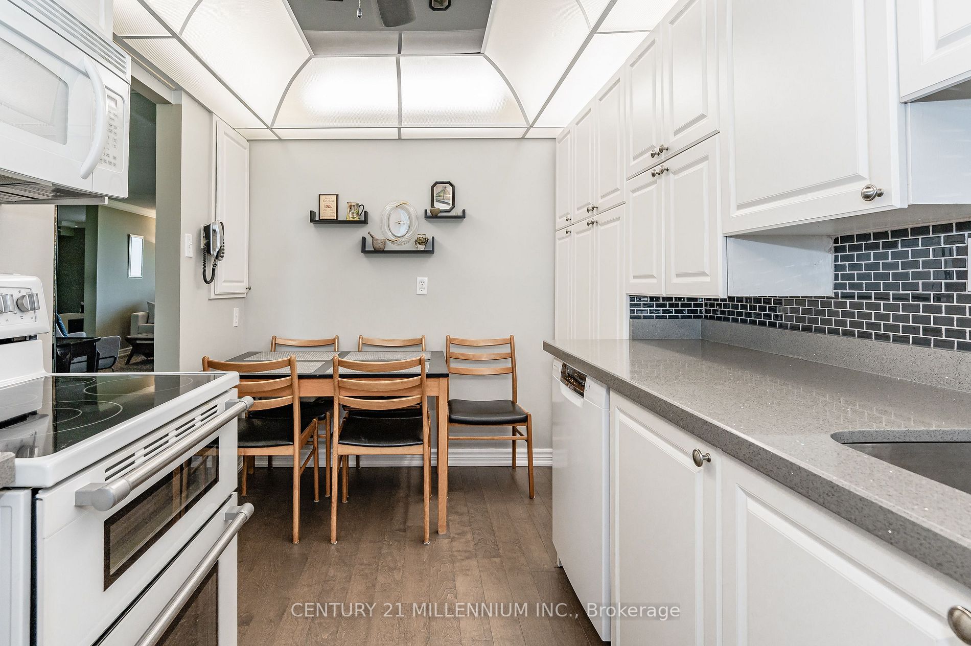 2055 Upper Middle Road, #1605
