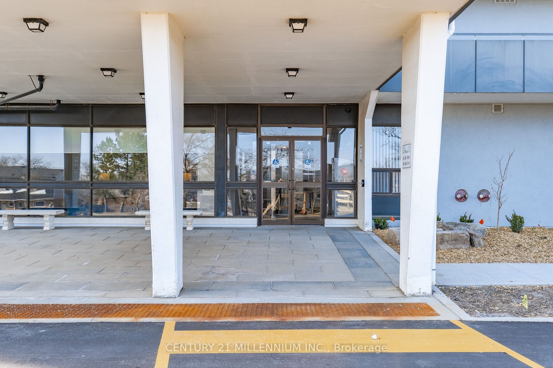 2055 Upper Middle Road, #1605