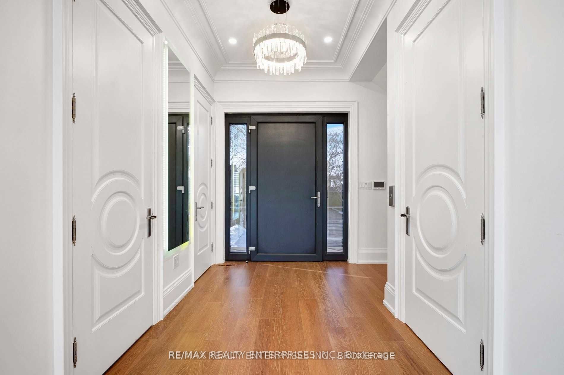 Listing W6091056 - Large Photo # 2