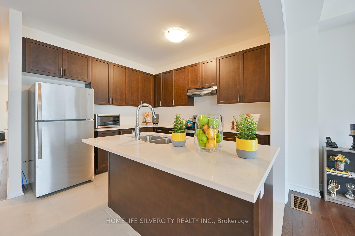 13 Del Grappa St