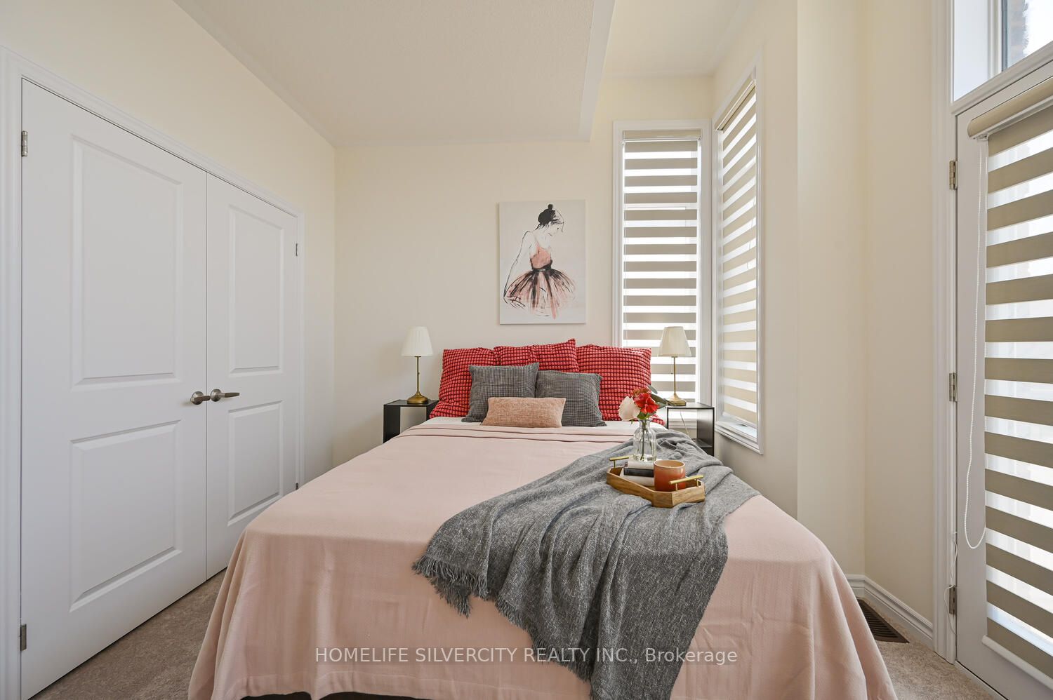 13 Del Grappa St