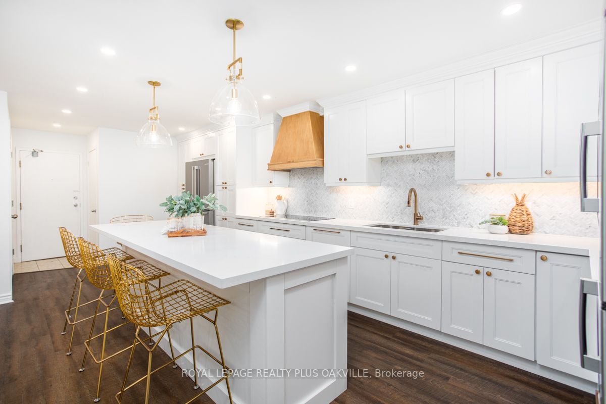 1496 Pilgrims Way, #113