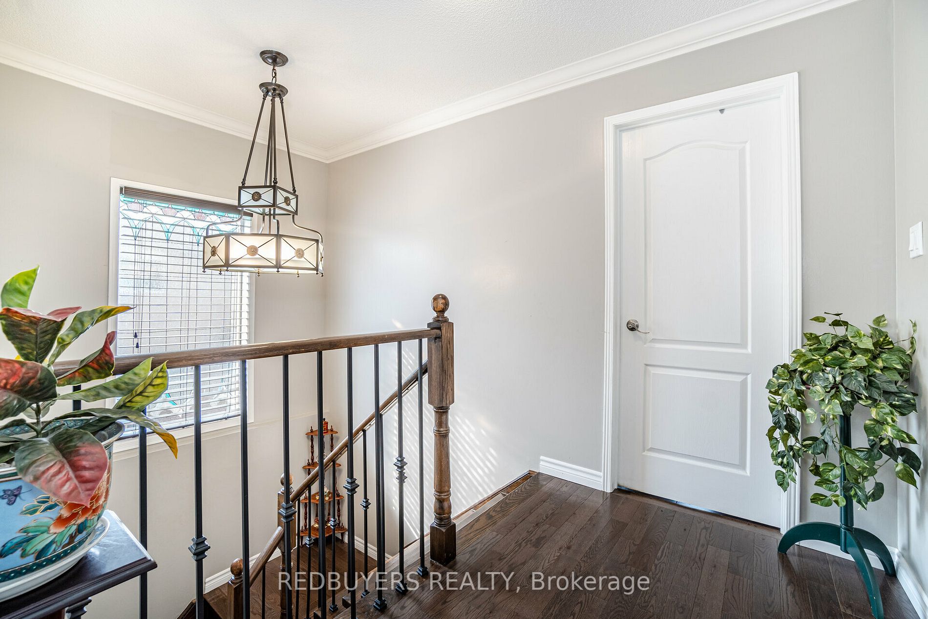 31 Fallstar Cres