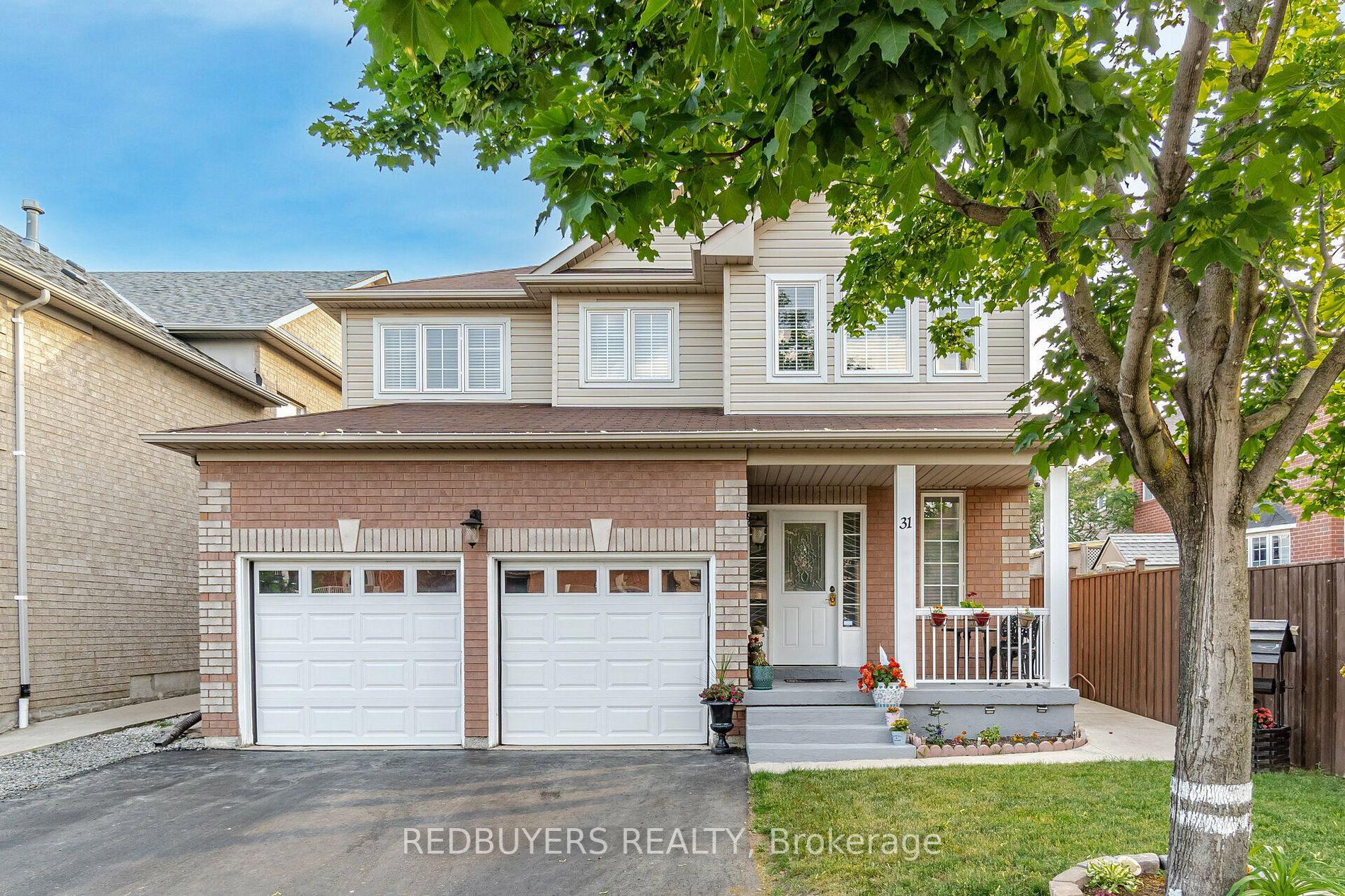 31 Fallstar Cres