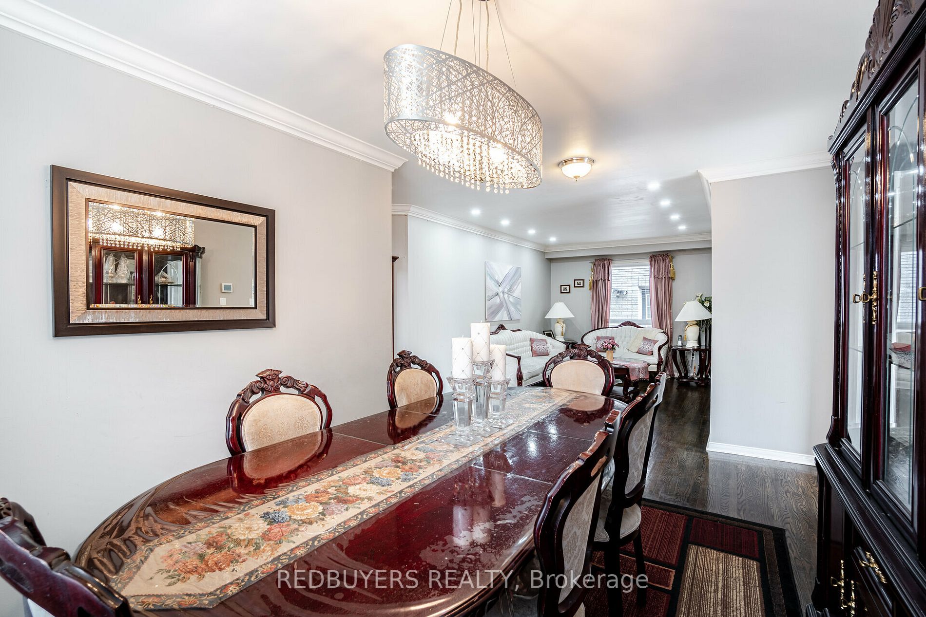 31 Fallstar Cres