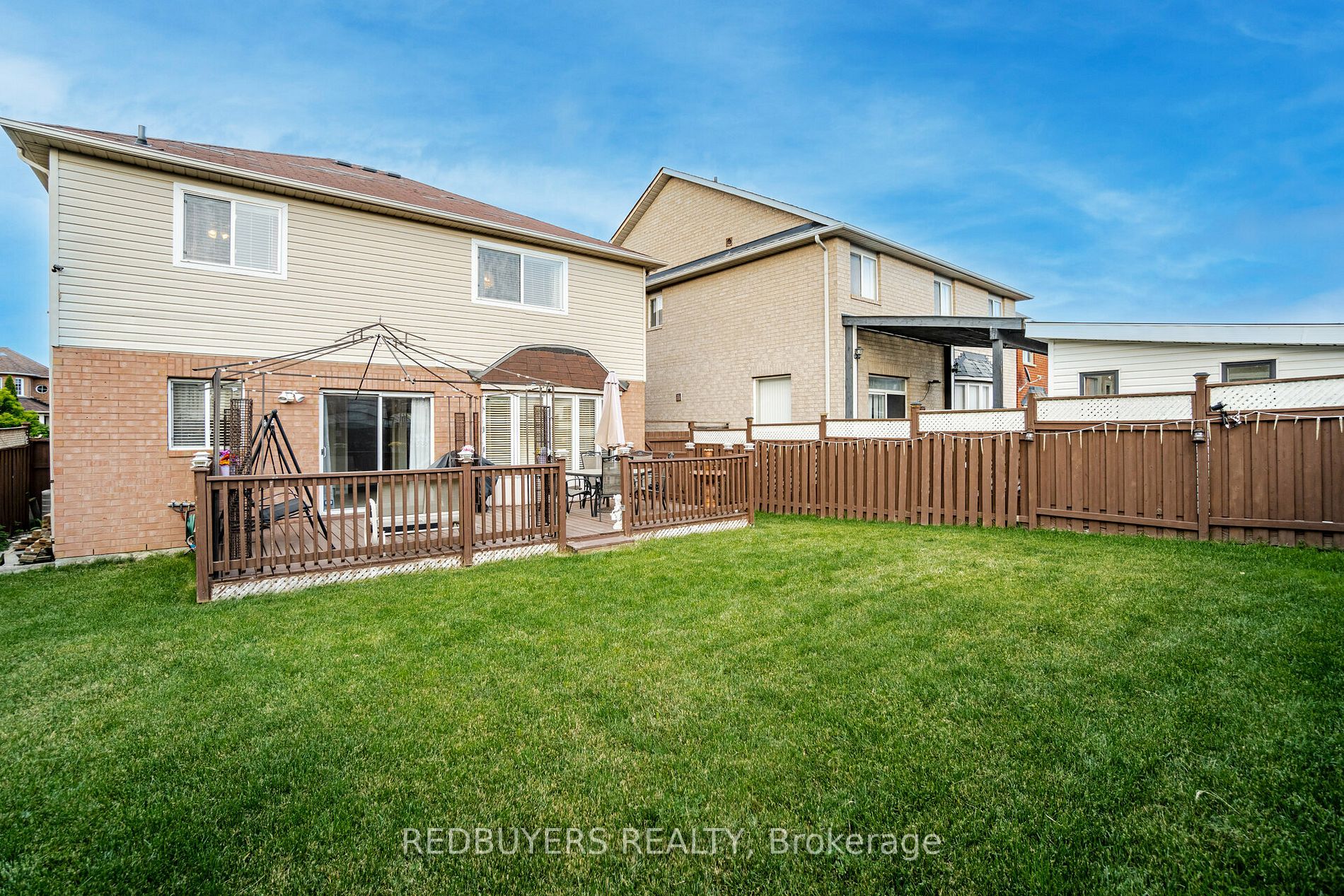 31 Fallstar Cres