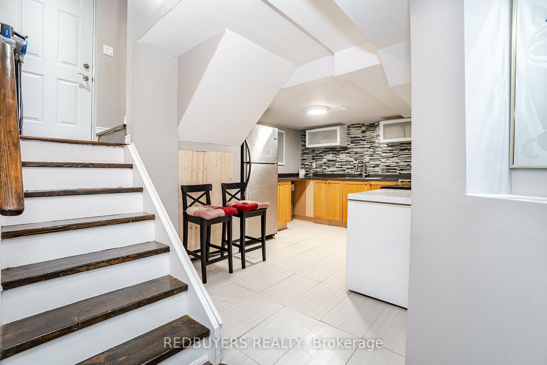 31 Fallstar Cres