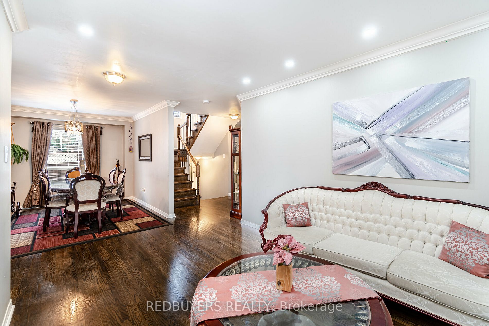 31 Fallstar Cres