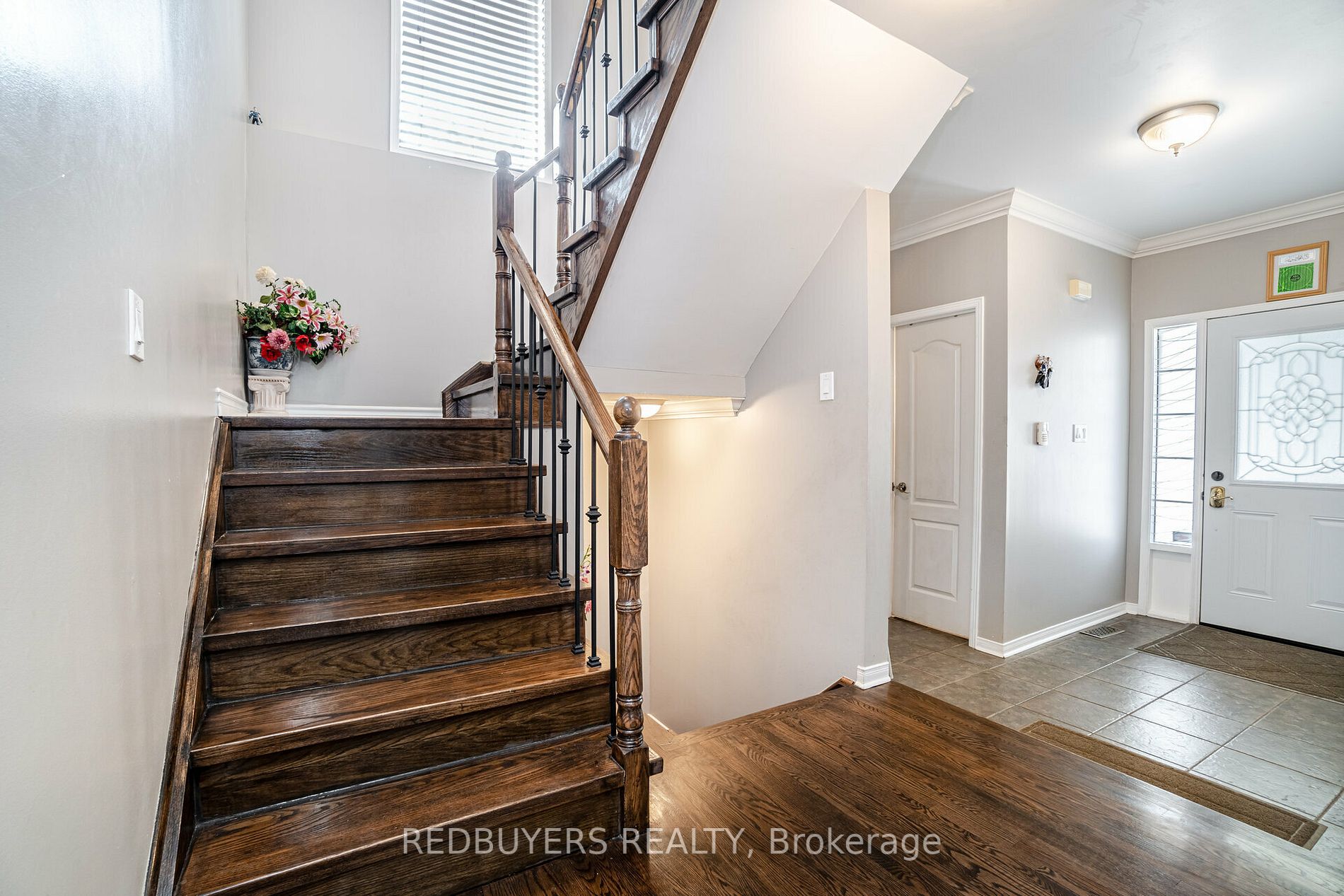 31 Fallstar Cres