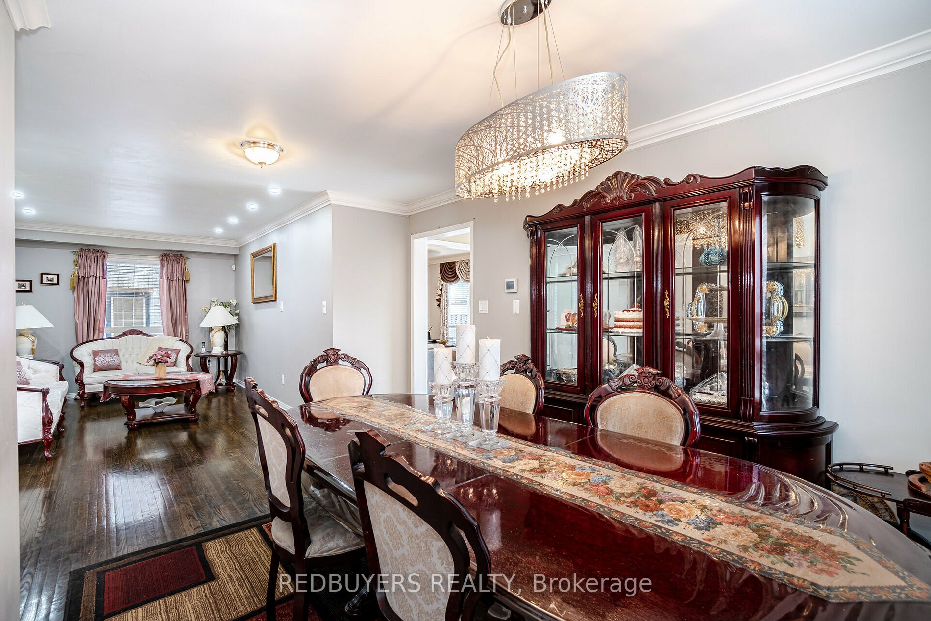 31 Fallstar Cres
