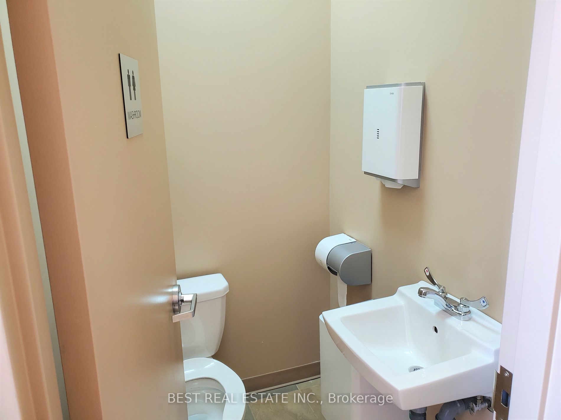 Listing W6093040 - Large Photo # 31