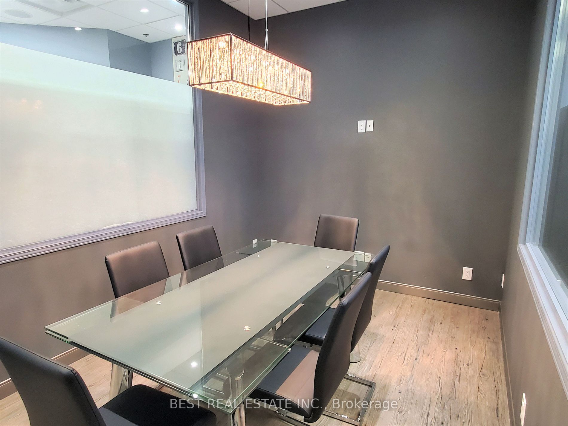 Listing W6093040 - Large Photo # 13