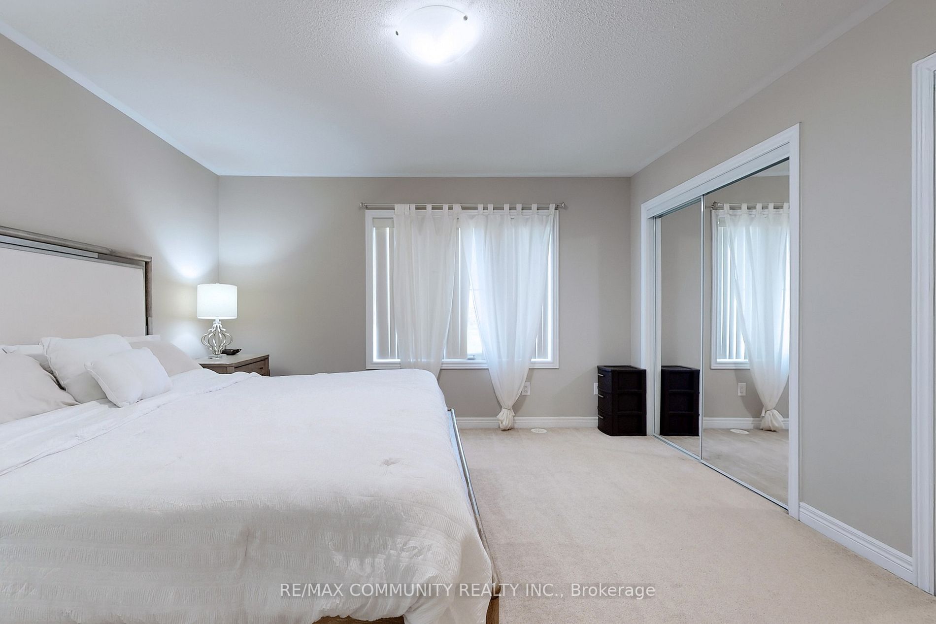 50 Cedar Lake Cres, #50