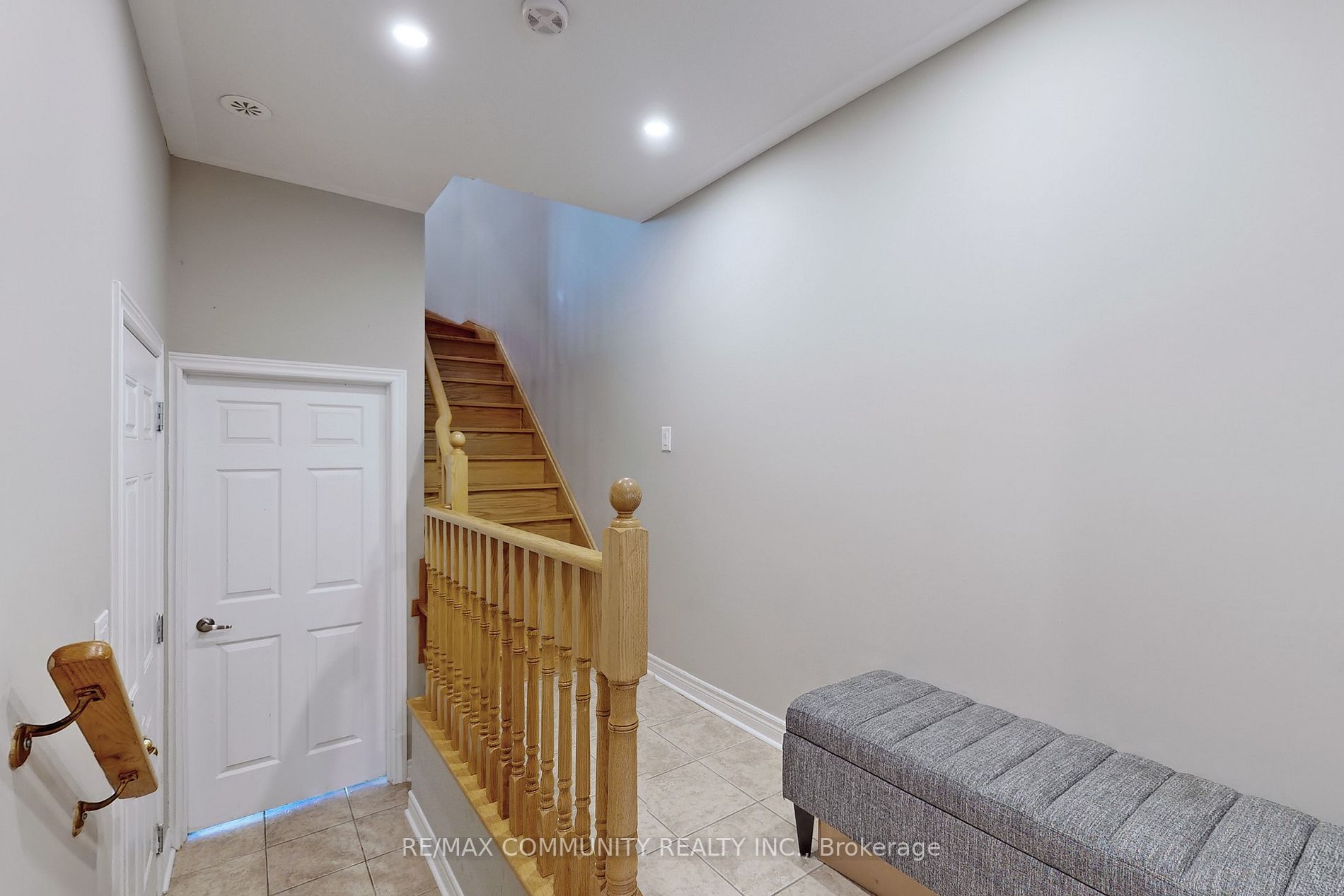 50 Cedar Lake Cres, #50