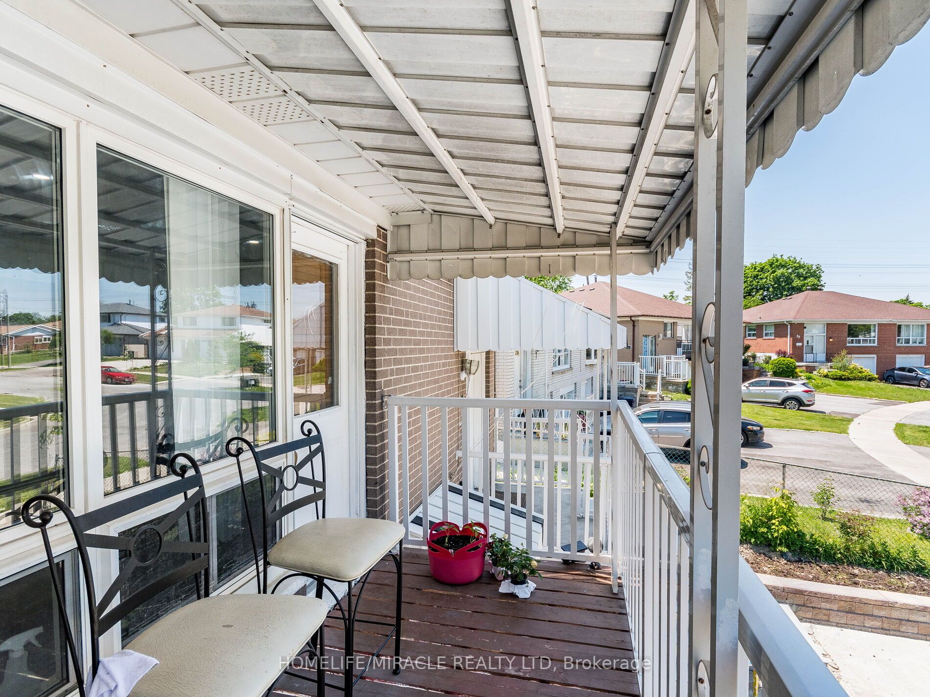 5 Tinton Cres
