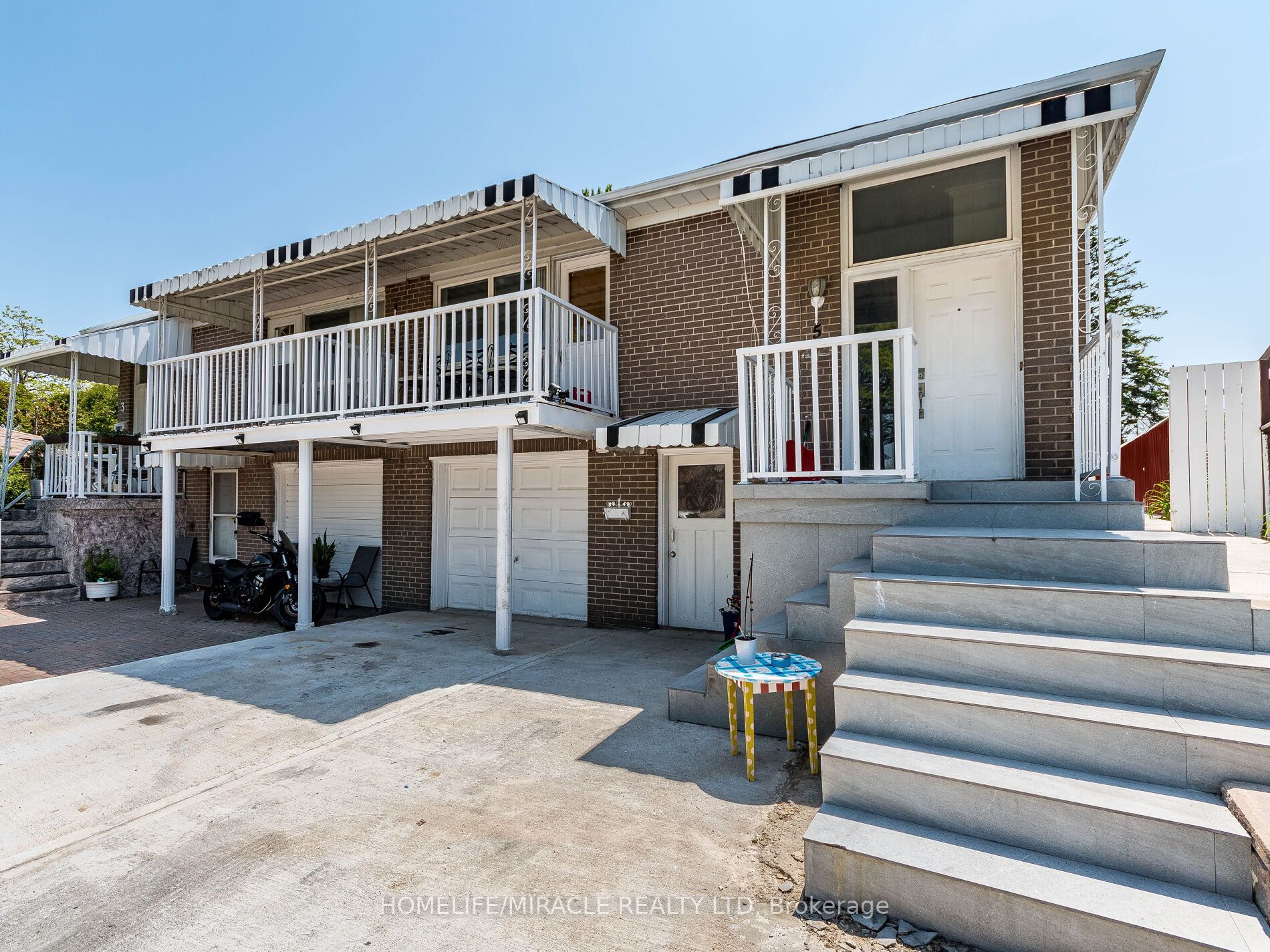5 Tinton Cres