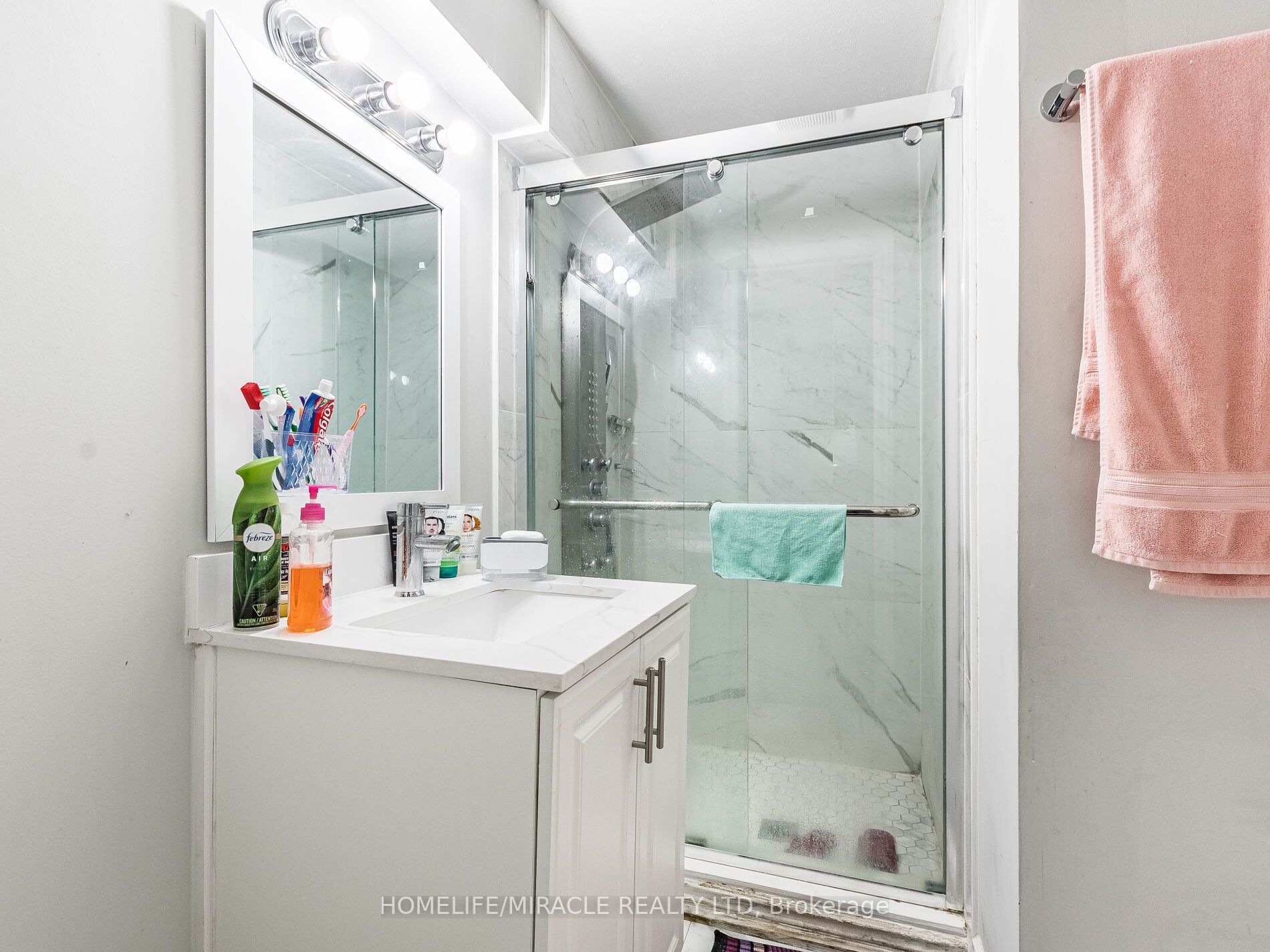 5 Tinton Cres