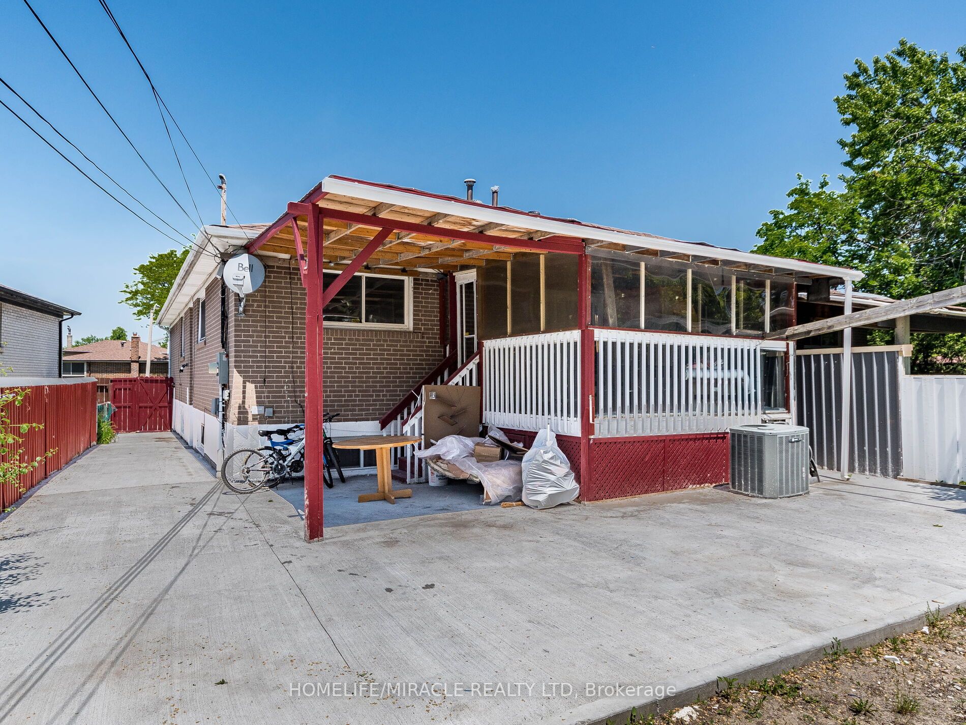 5 Tinton Cres