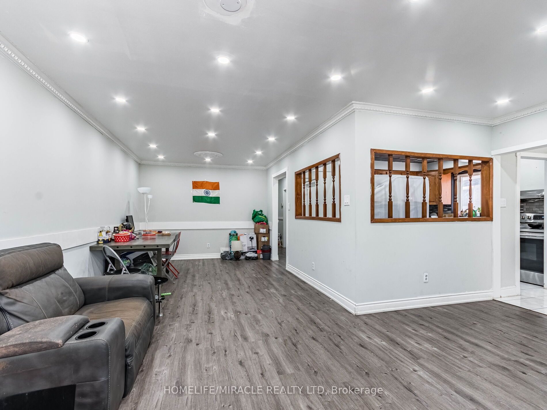 5 Tinton Cres