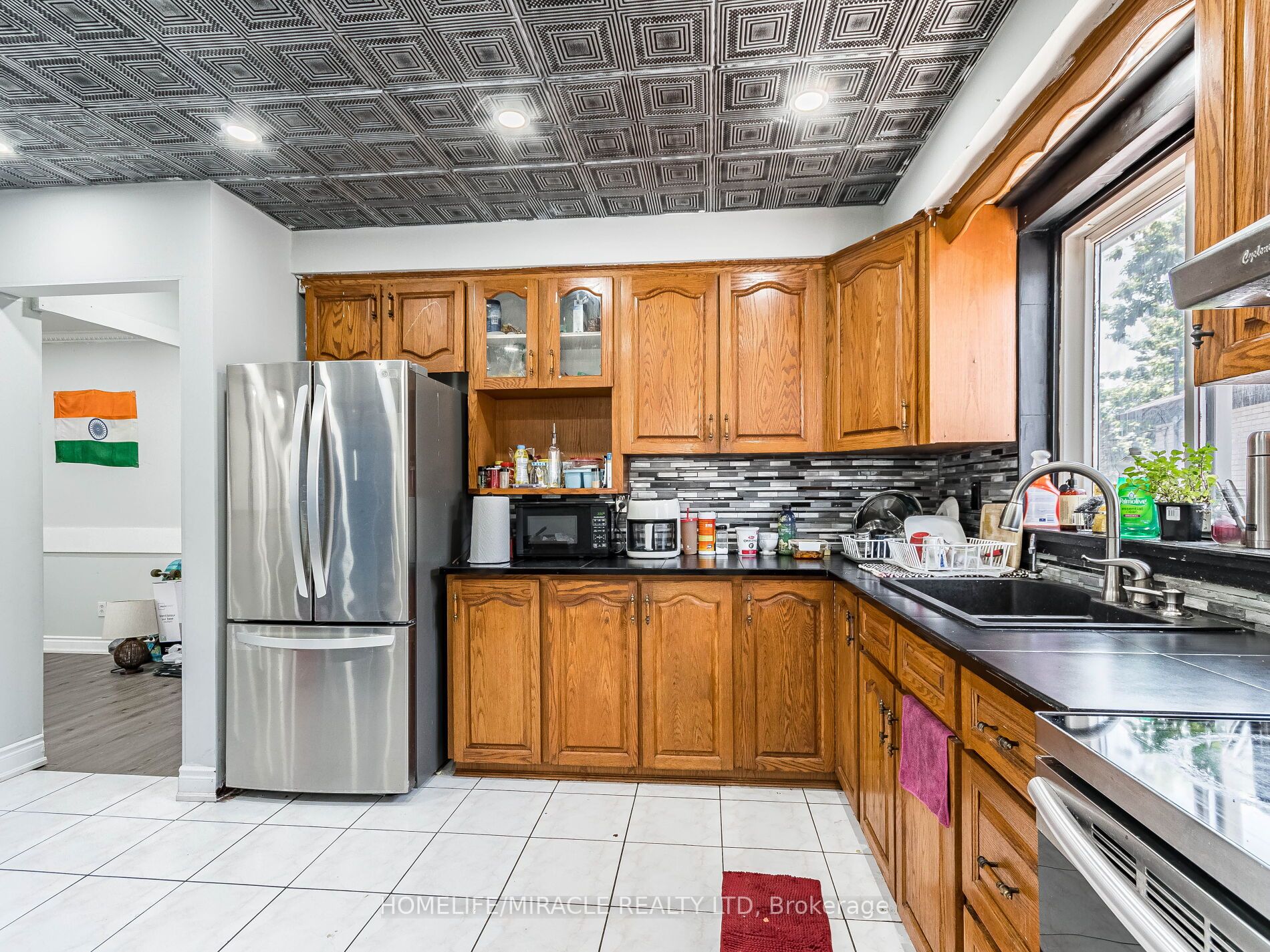 5 Tinton Cres