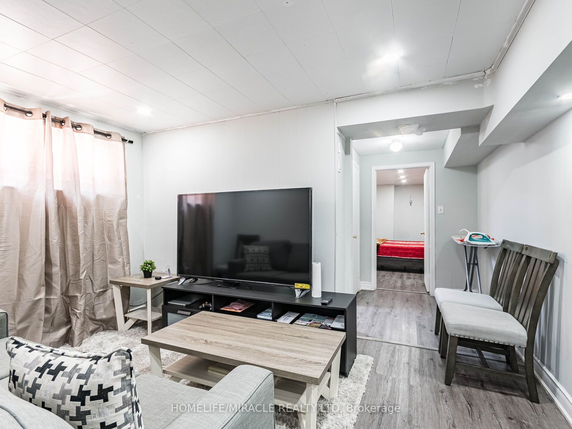5 Tinton Cres