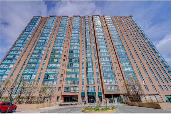 145 Hillcrest Ave, Mississauga