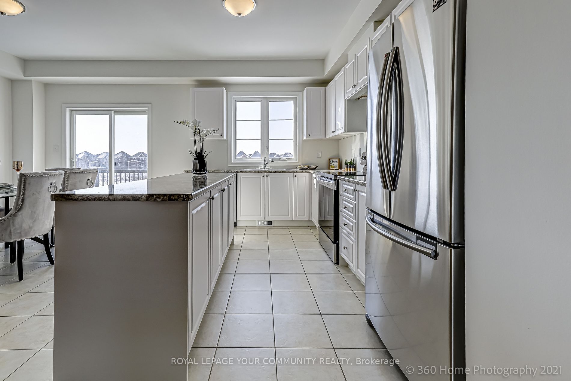 8 Pomarine Way