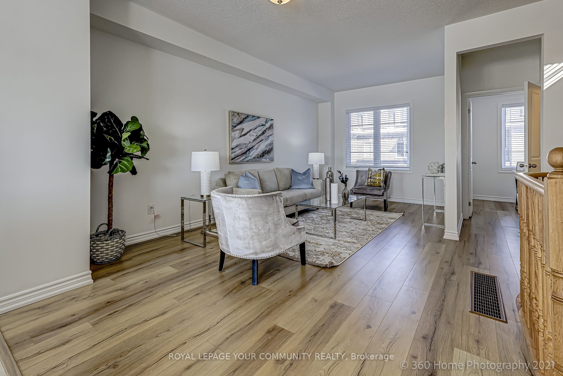 8 Pomarine Way