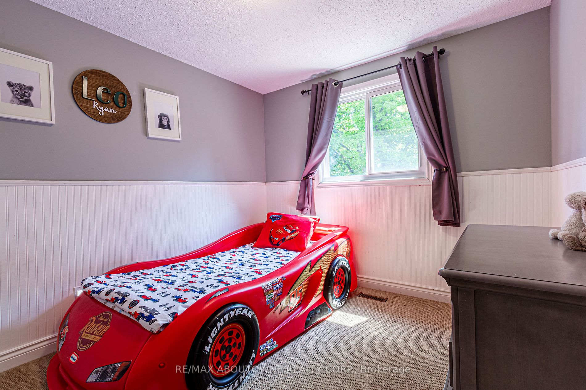 404 Bronte Rd