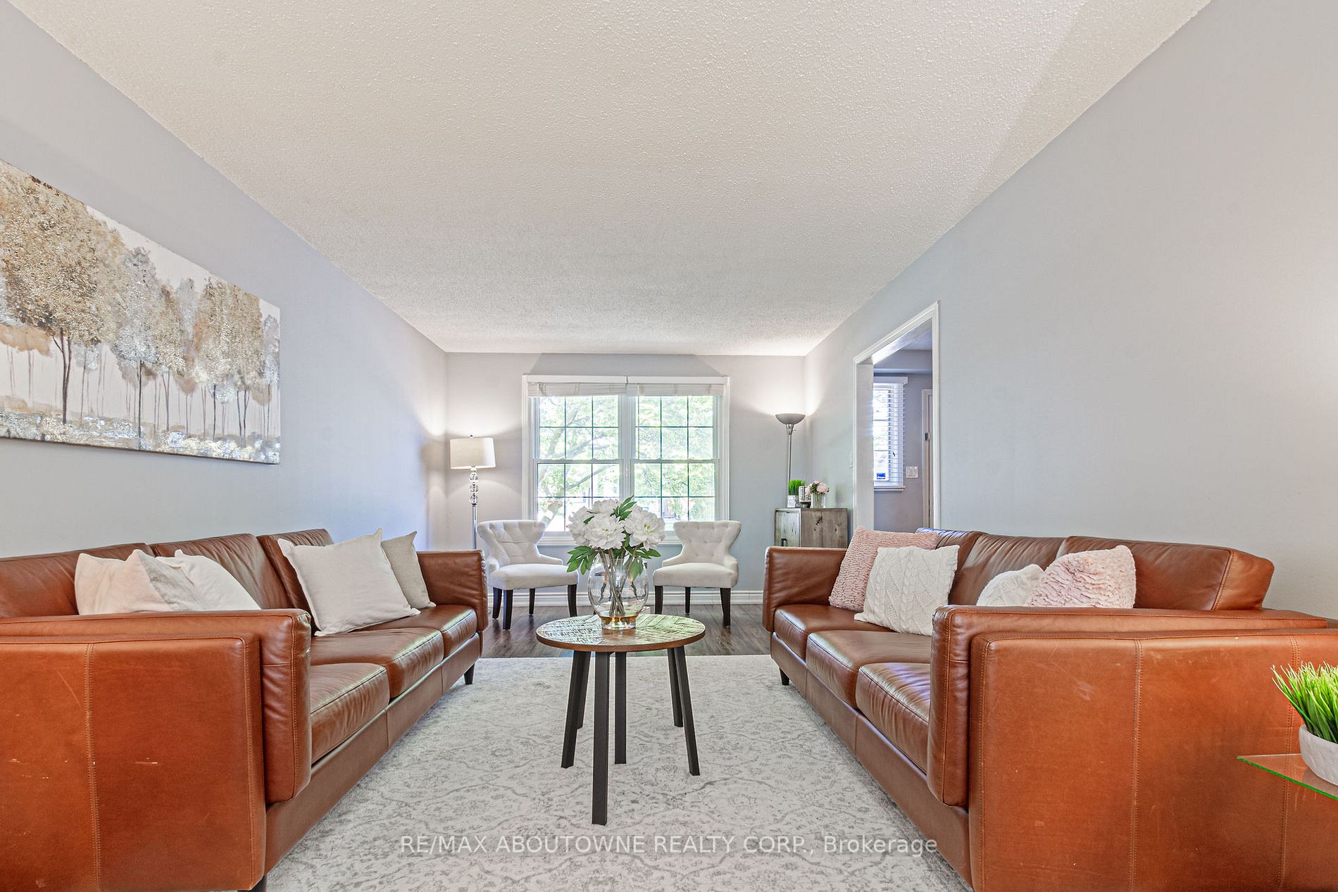 404 Bronte Rd