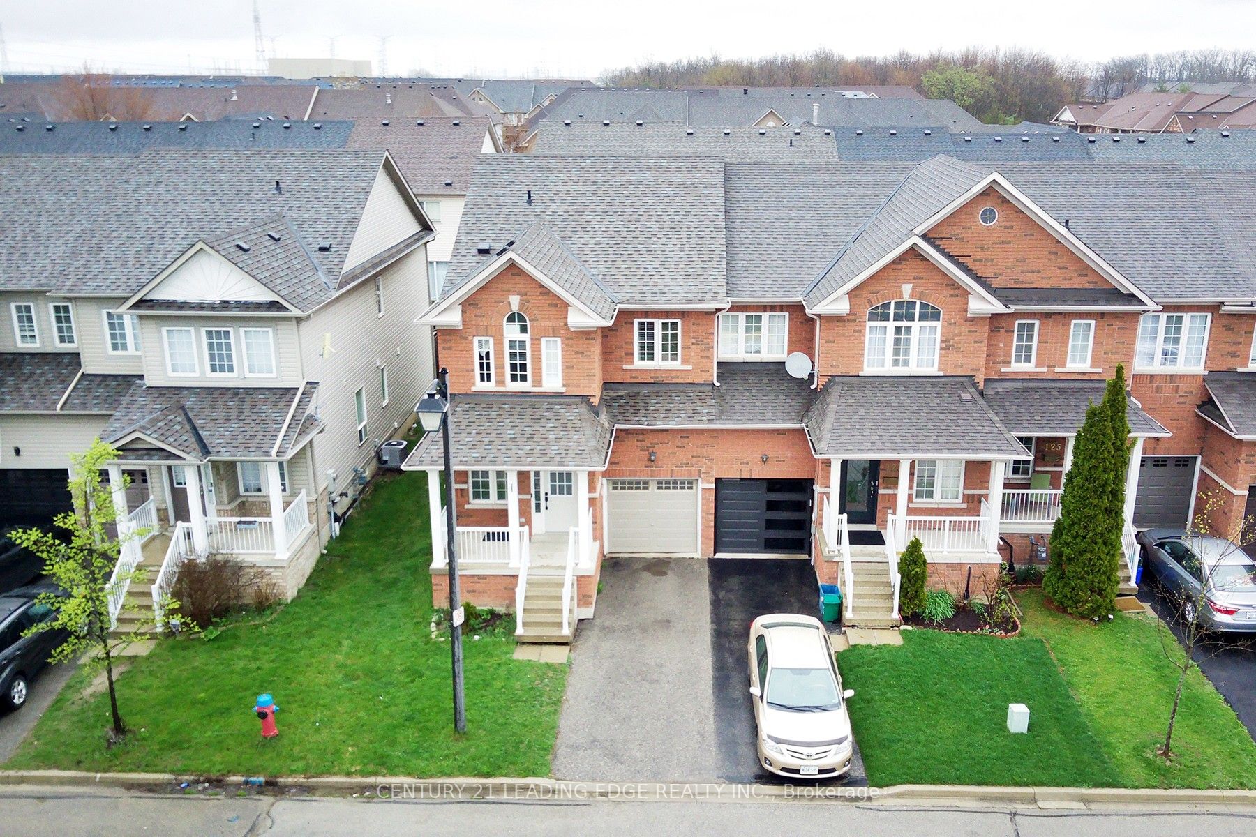 121 Livingston Rd