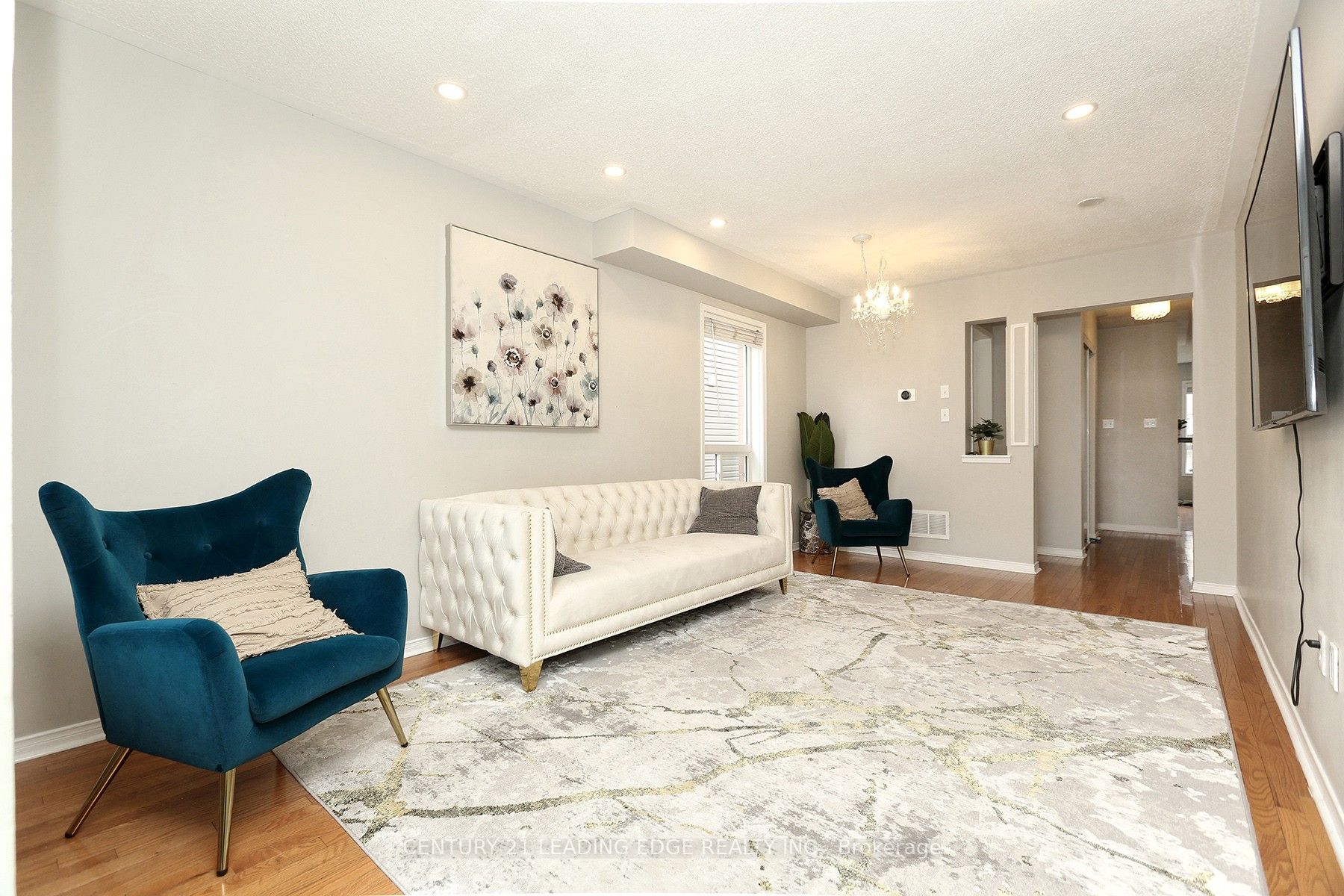 121 Livingston Rd
