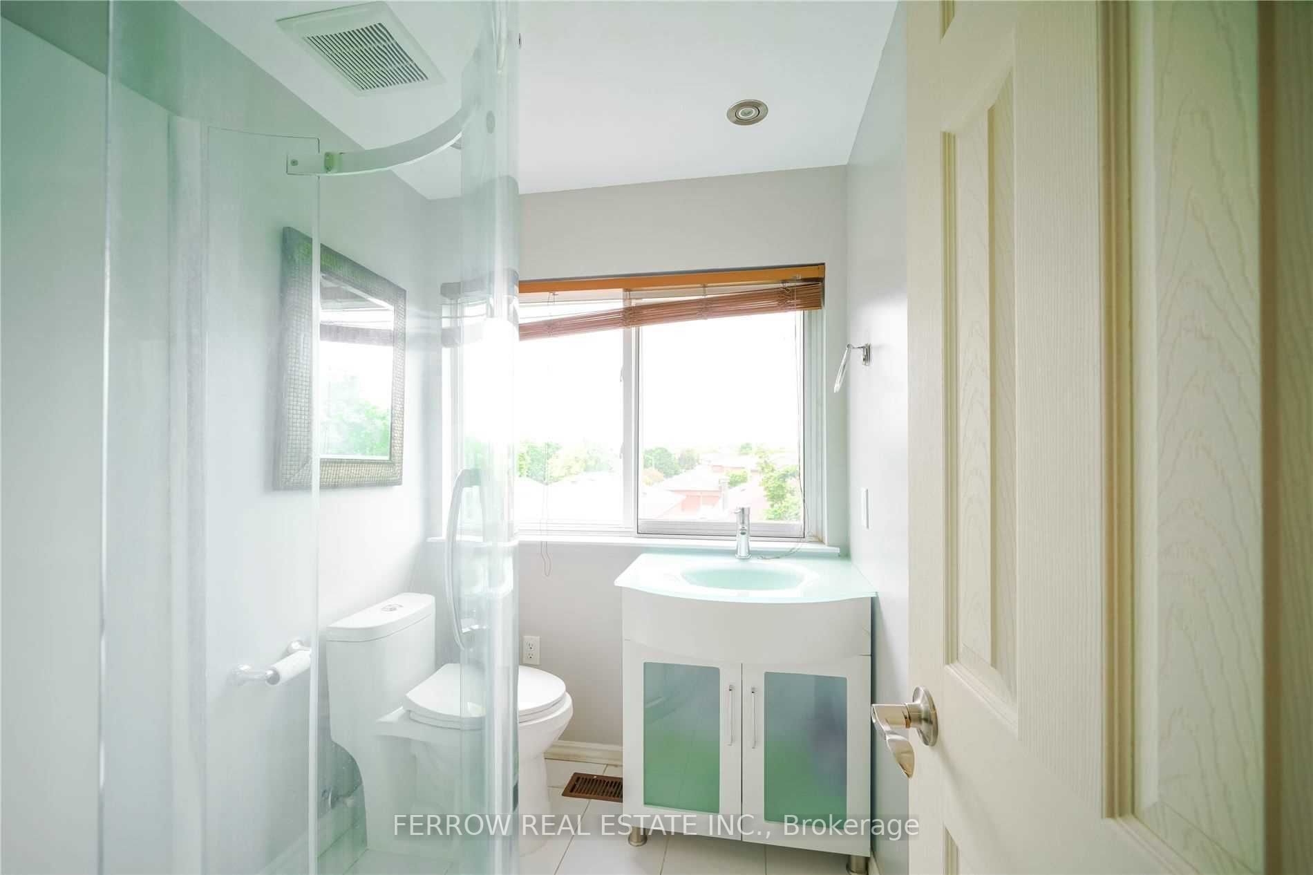 80 Strathaven Dr, #21