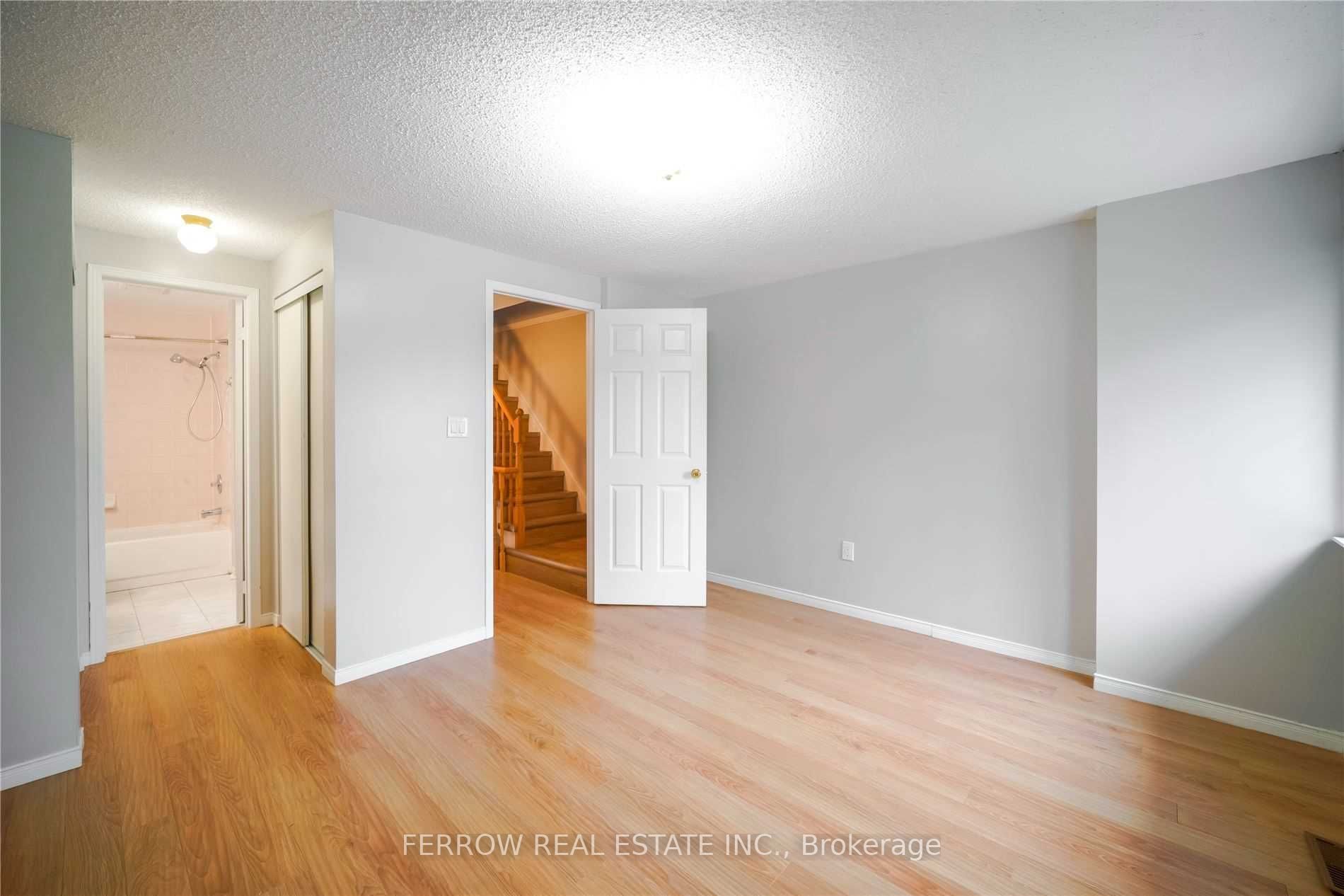 80 Strathaven Dr, #21