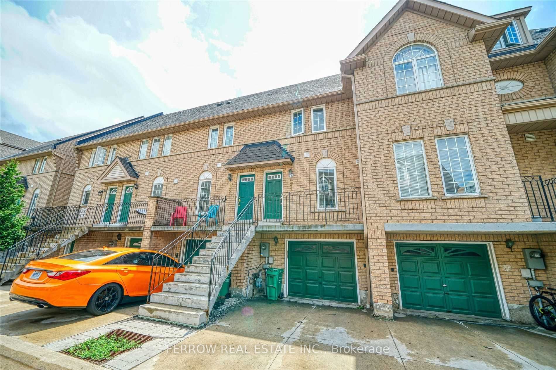 80 Strathaven Dr, #21