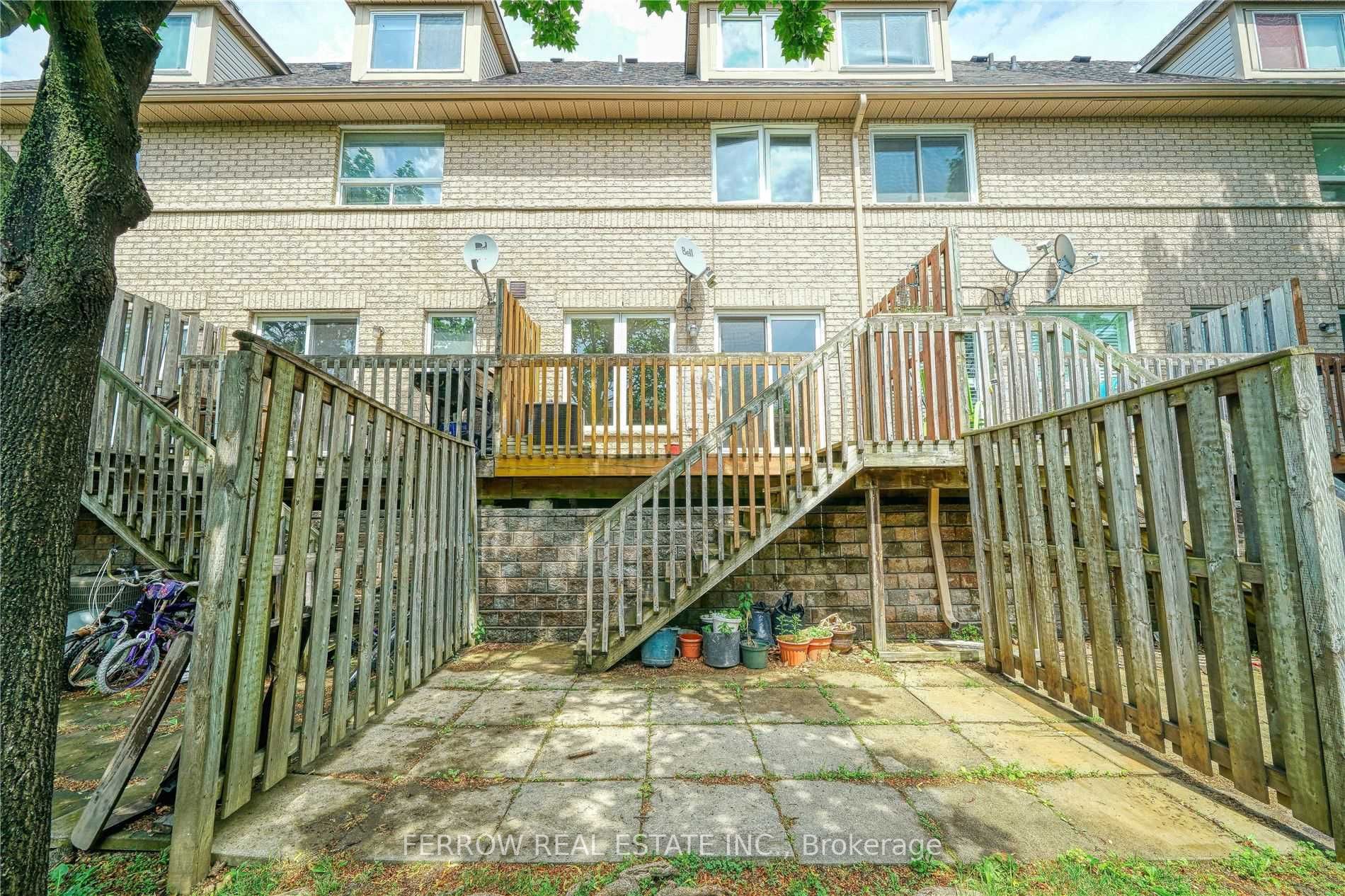 80 Strathaven Dr, #21