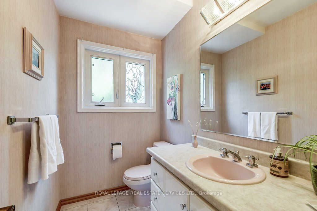 38 Cedarcrest Dr