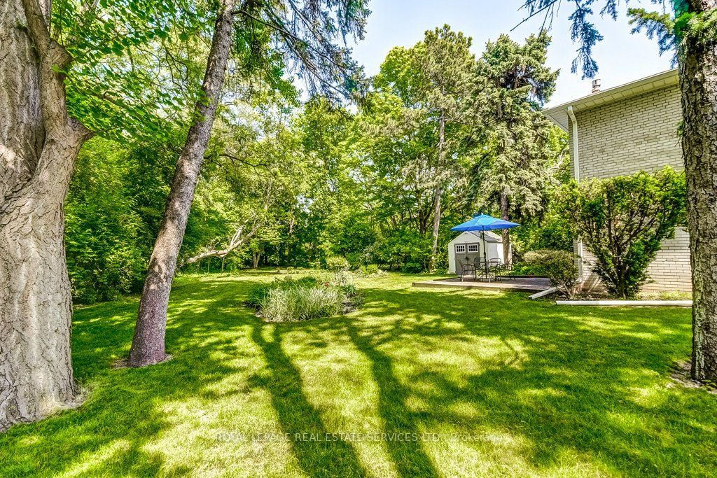 38 Cedarcrest Dr