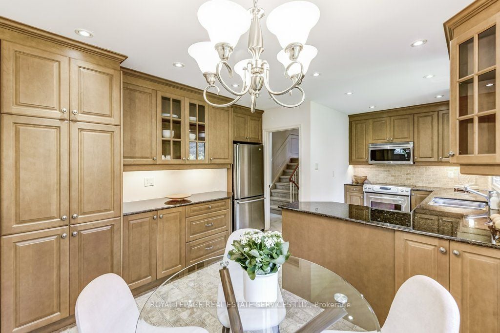 38 Cedarcrest Dr