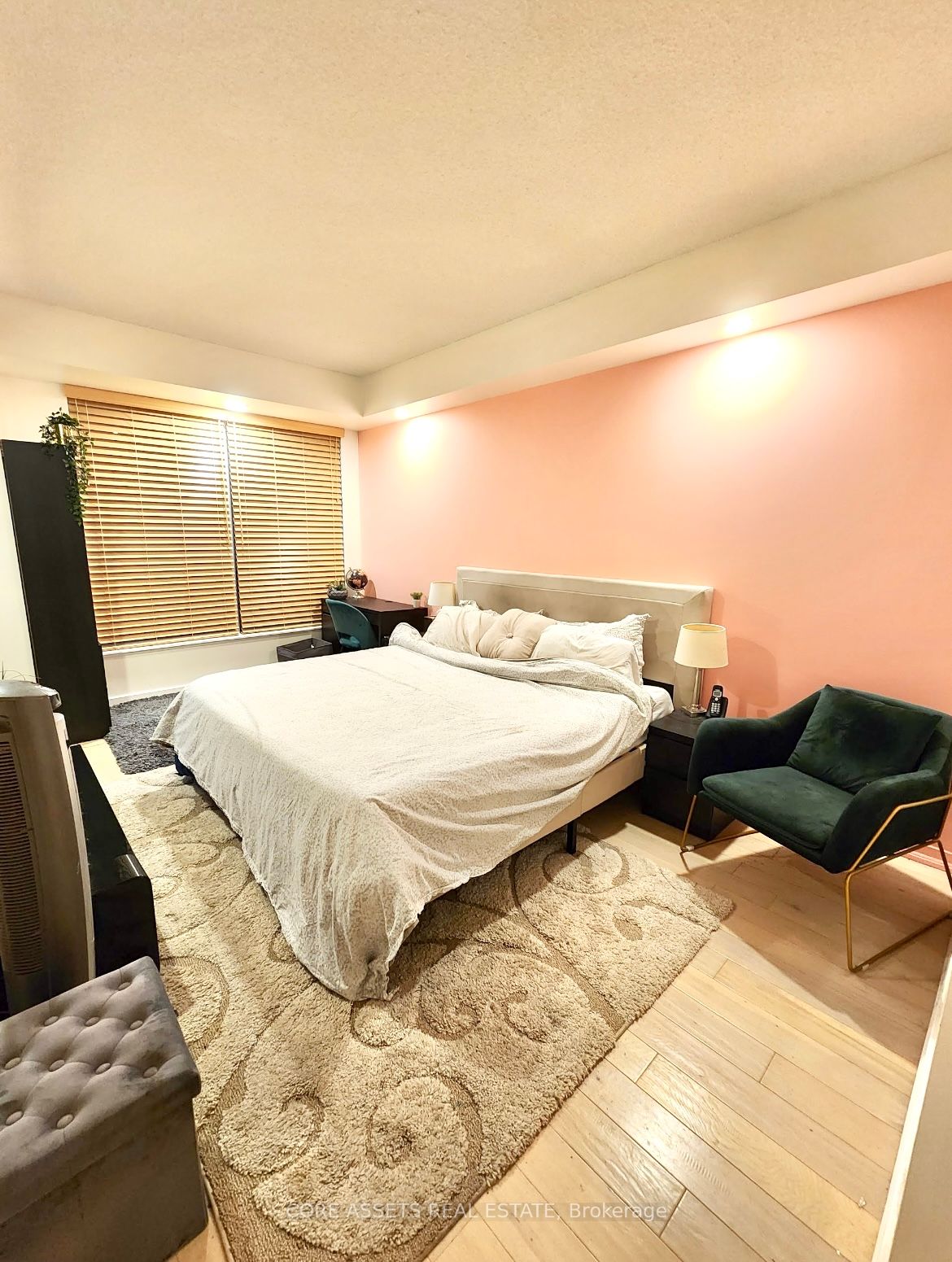 88 Palace Pier Court, #806