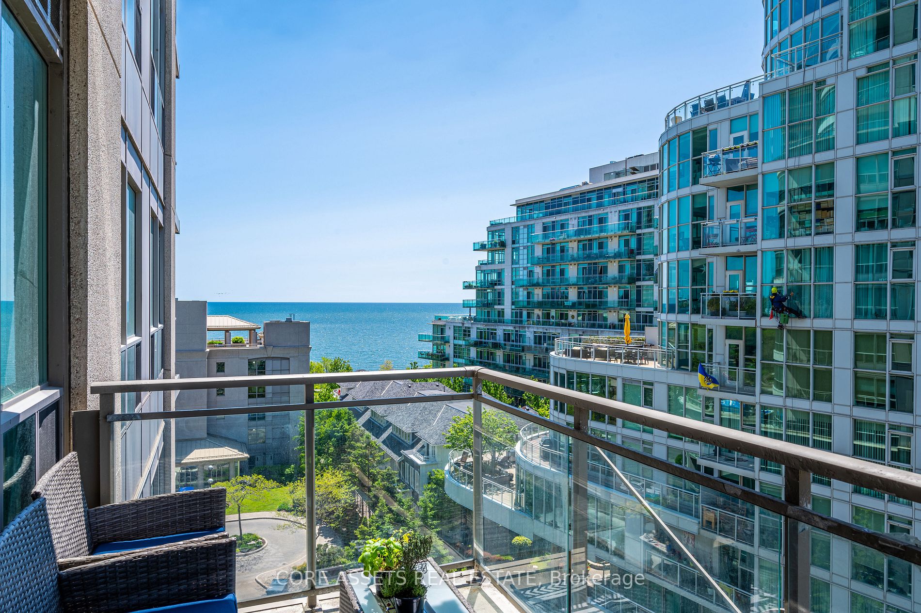 88 Palace Pier Court, #806