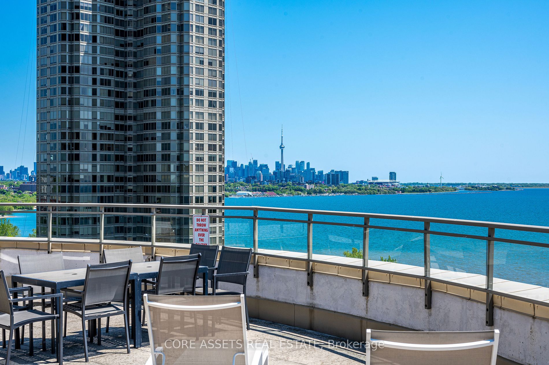 88 Palace Pier Court, #806