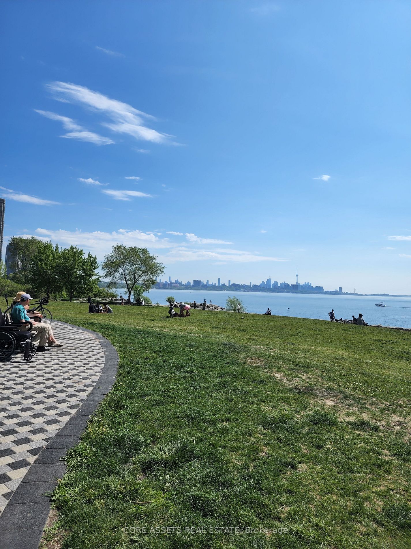 88 Palace Pier Court, #806