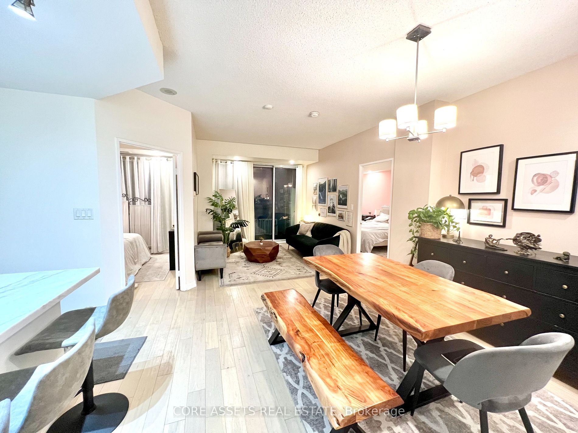 88 Palace Pier Court, #806