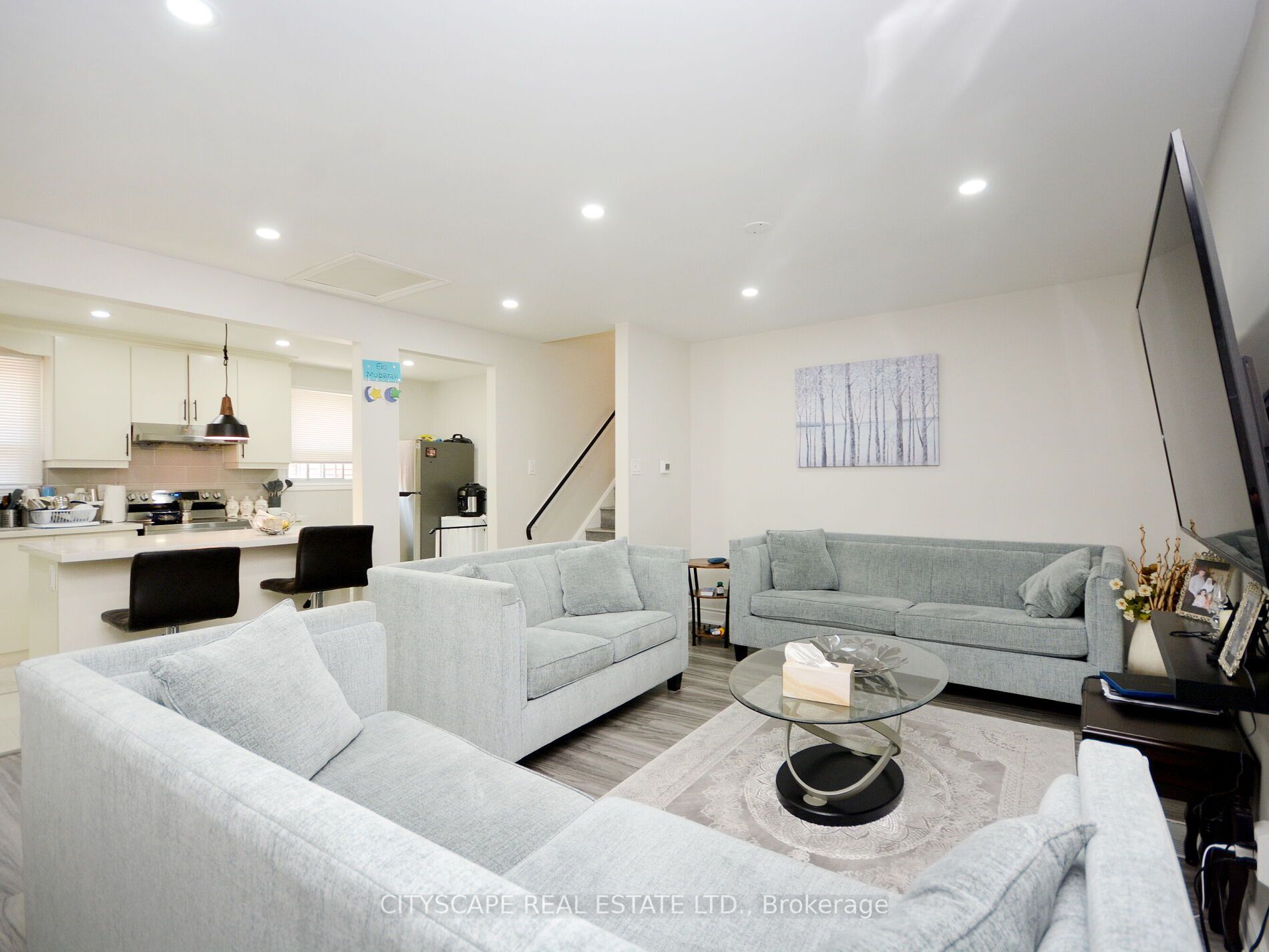 2398 Cashmere Ave