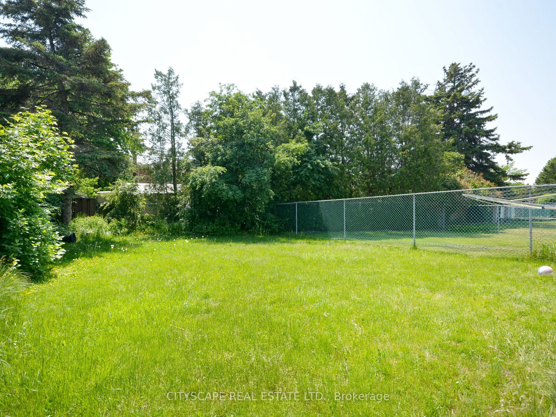 2398 Cashmere Ave