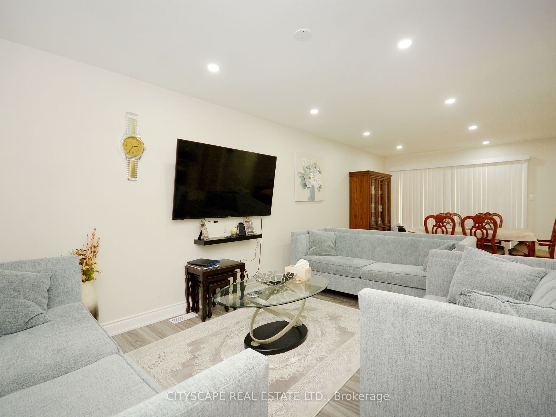 2398 Cashmere Ave