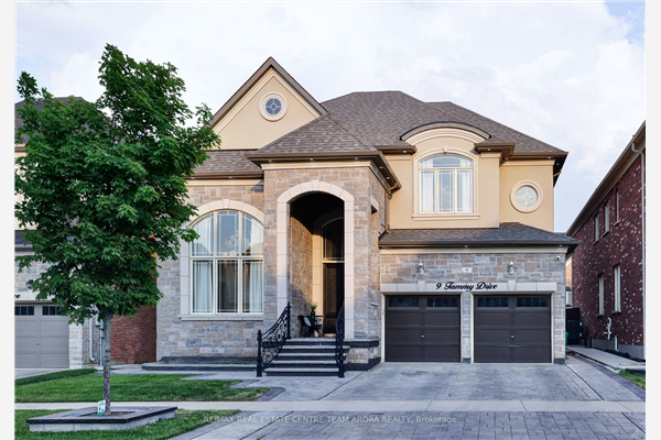 9 Tammy Dr, Brampton